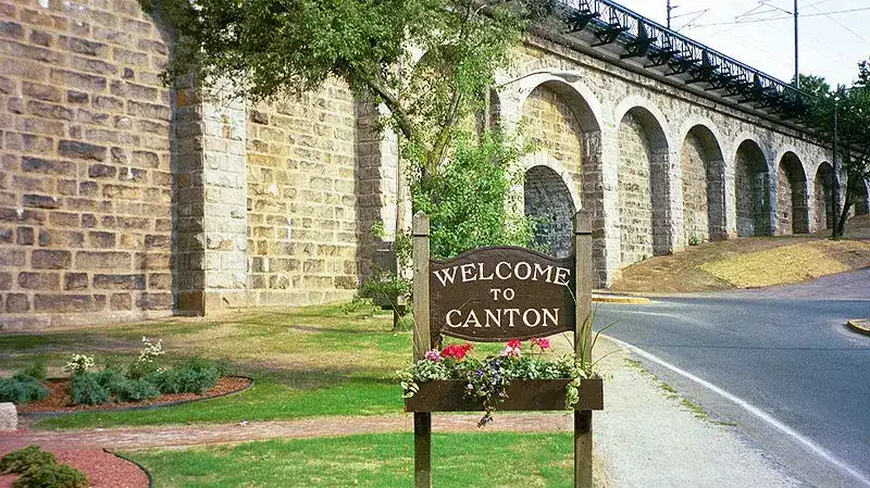 Canton, MA Movers