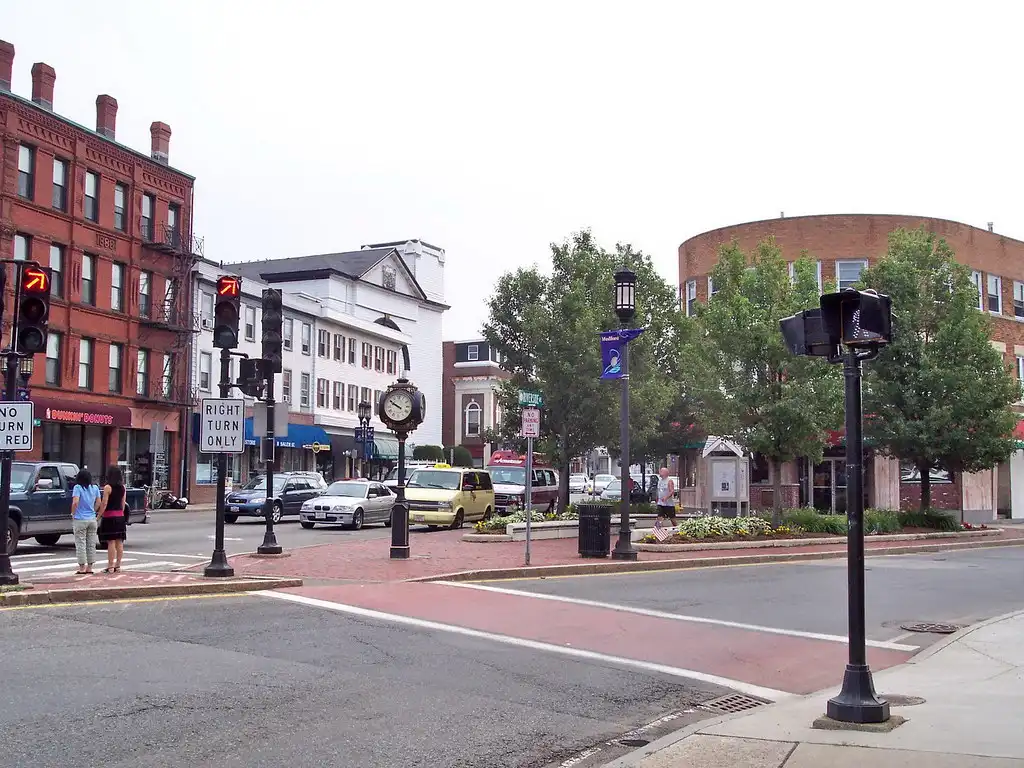 Medford, MA Movers