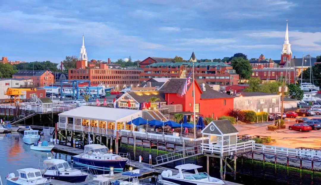 Newburyport, MA Movers